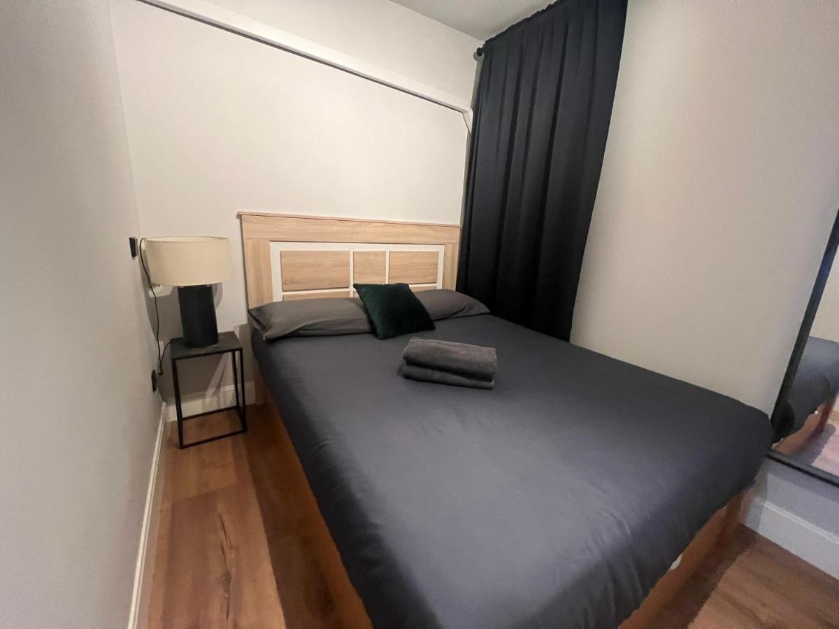 Realbites Accommodations Madrid Exteriör bild